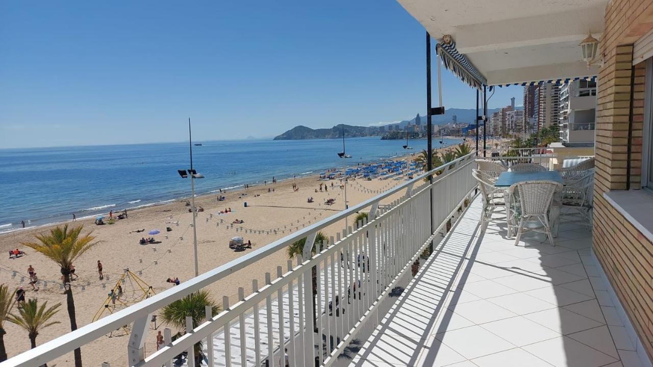 Apartamentos Mar I Vent เบนิดอร์ม ภายนอก รูปภาพ